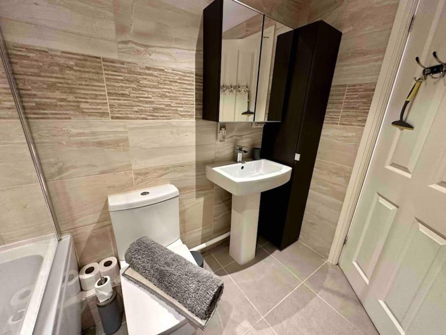 Waterside Mufc & Trafford Centre Townhouse 4 Bedroom Free Parking Манчестър Екстериор снимка