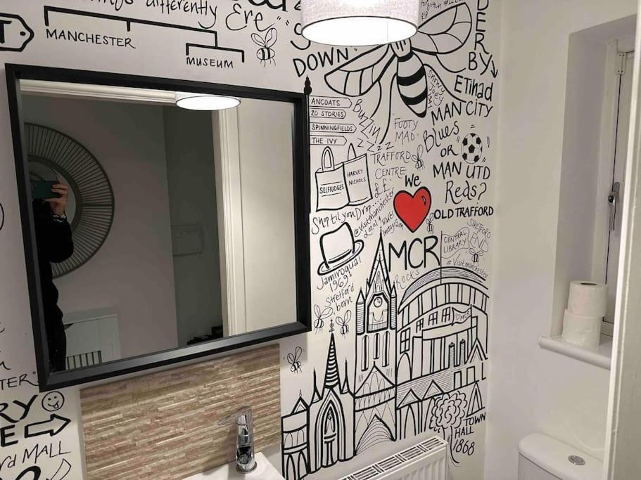 Waterside Mufc & Trafford Centre Townhouse 4 Bedroom Free Parking Манчестър Екстериор снимка