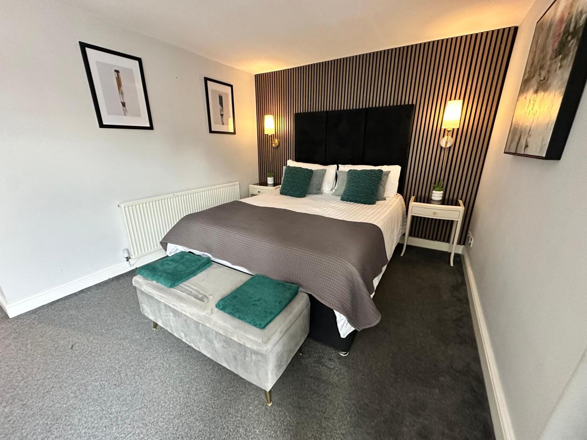 Waterside Mufc & Trafford Centre Townhouse 4 Bedroom Free Parking Манчестър Екстериор снимка